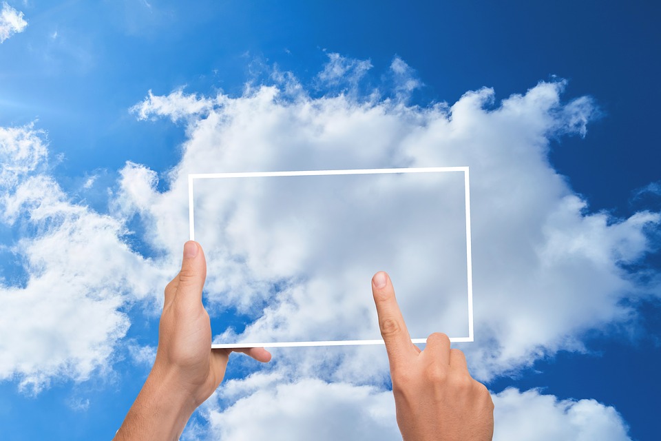 cloud-3362004_960_720.jpg